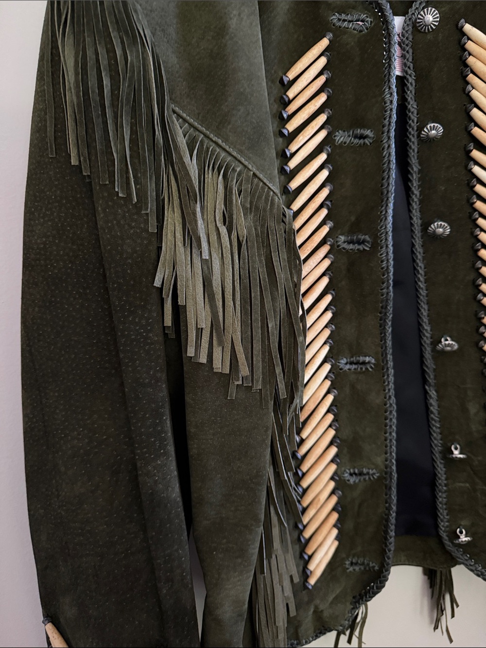 NWOT Diamond Leathers Vintage Western Bone Bead Fringe Leather Jacket | 10 - Picture 5 of 12